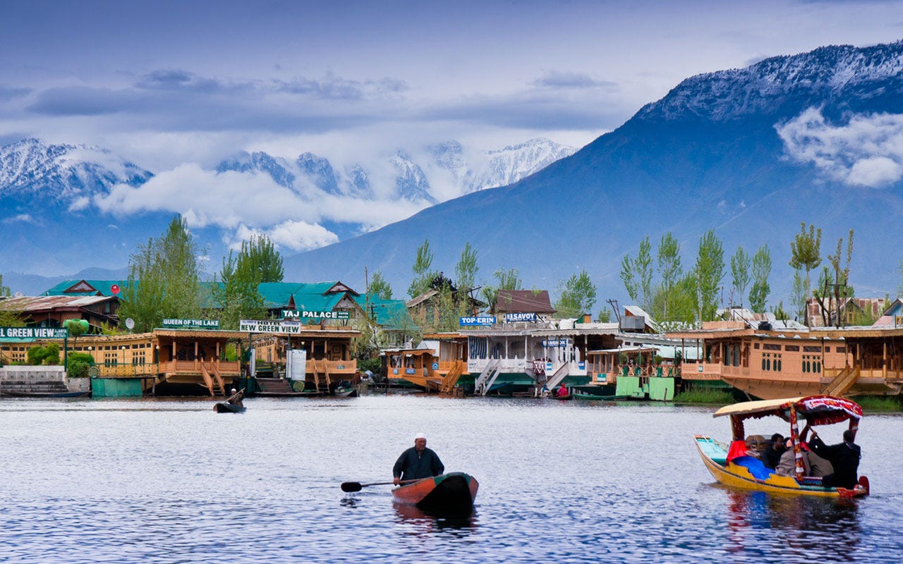 Summer Backpacking - 6 Days Kashmir Tour Package
